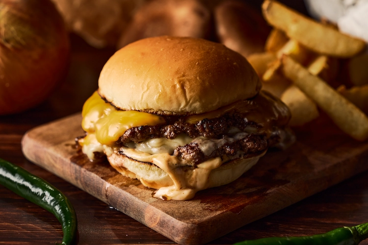 国産牛100% ダブルチーズバーガー